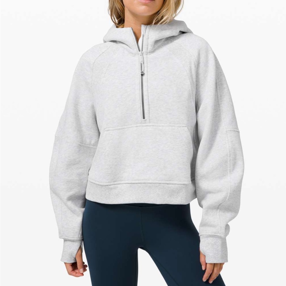 Lululemon Scuba Oversized 1/2 Zip Hoodie
Heathered Core Ultra Light Grey
